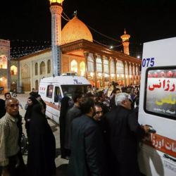 ВИДЕО - Ирандагы мечитке террорчулар кол салды