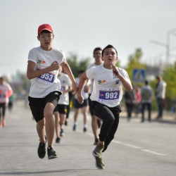 Бишкекте Сатымкул Жуманазаровдун элесине арналган жарыш өтөт