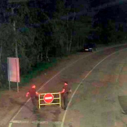 Литва Беларус менен чек арасындагы эки көзөмөл-өткөрмө бекетин жапты