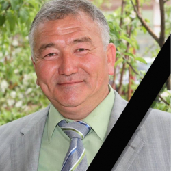 Эмгек сиңирген байланыш кызматкери Советбек Муканов дүйнөдөн кайтты