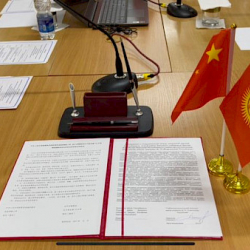 Бишкек жана Циндао шаарларынын мектептери кызматташат