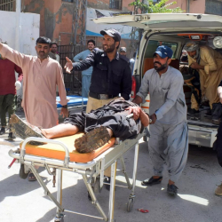 В Пакистане произошло два взрыва рядом с мечетями, погибли более 50 человек