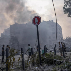 Израилдин коргоо министри Газа тилкесин толугу менен блокадага алууну буйруду