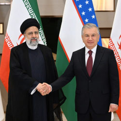 Өзбекстан менен Ирандын президенттери эки тараптуу кызматташтыкты мындан ары кеңейтүү жолдорун талкуулашты