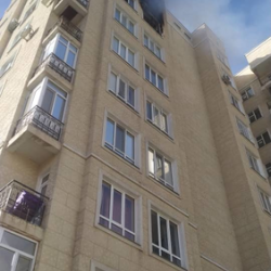 В Бишкеке сгорела квартира в многоэтажном доме