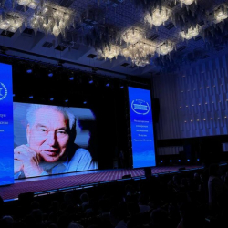 Бишкекте Айтматовдун 95 жылдыгына арналган эл аралык конференция өтүп жатат