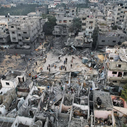 Жарымы жаш балдар. Газа секторунда набыт болгондордун саны 12 миңге жетти