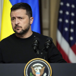 Украина: Зеленский тууралуу Куралдуу күчтөрдүн башкы командачысы катуу айтты