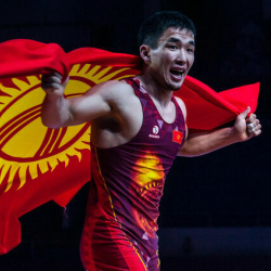 Жоламан Шаршенбеков мамлекеттик тууну өзгөртүүгө каршы экенин билдирди