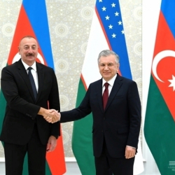 Мирзиёев Илхом Алиевди куттуктады