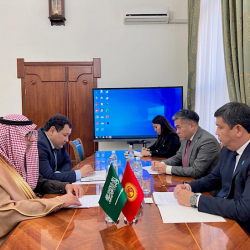 Бишкек мэри Сауд Аравиянын Кыргызстандагы элчиси менен жолугушту