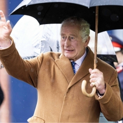 Британ падышасы ооруканага жаткырылды