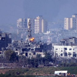 Израил Газанын түндүгүндө оор кармаш жүрүп жатканын билдирди