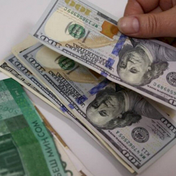 Баткенде мыйзамсыз акча алмаштырган жаранга айып салынды