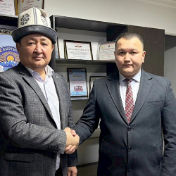 Максат Байжигитов Талас шаарына коммуналдык кызмат көрсөтүү ишканасын жетектеди