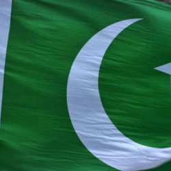 Пакистанда шайлоо алдындагы жардыруулардан 24 кишинин өмүрү кыйылды