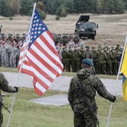 АКШ Украинага аскерин качан жөнөтүшү мүмкүн экени болжолдонду
