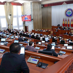 Жогорку Кеңештин депутаттары аймактарда шайлоочулар менен иш алып барат