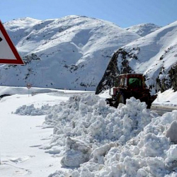Эскертүү! Кыргызстандын ашууларында кар көчкү түшүүсү күтүлүүдө