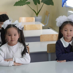 Кыргызстанда балдарды 1-класска электрондук каттоо эки этапта жүргүзүлөт