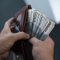 Жумушчулардын айлыгын бербей койгон мекемелерден 3 айда 15 млн өндүрүлдү