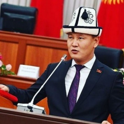 Депутат Эмил Жусупов мандатын тапшыруу боюнча БШКга арыз берди