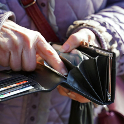 Пенсиянын топтомо бөлүгүн баалуу металлдарга инвестициялоого уруксат берилди