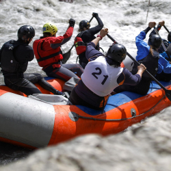 Ощути адреналин — кыргызстанцы смогут участвовать в рафтинг-форуме в РФ