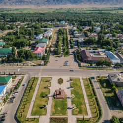 Таласта батирин мейманкана катары иштетип, акча табам деген тургундар айыпка жыгылды