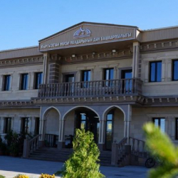 Муфтият 57 миллион сом топтолгон битир-садаканы муктаждарга таратууда