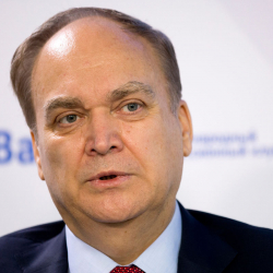 Антонов назвал новые антироссийские санкции нелегитимными ухищрениями