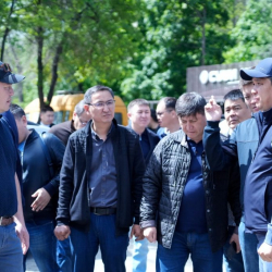 Бишкек шаарынын мэри Айбек Джунушалиев борборду кыдырды
