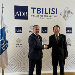 Кыргызстан бюджет үчүн Азия өнүктүрүү банкынан 50 млн доллар алат