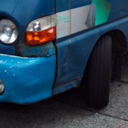 Сузакта кокусунан жылып кеткен Porter 29 баланы коюп кетти