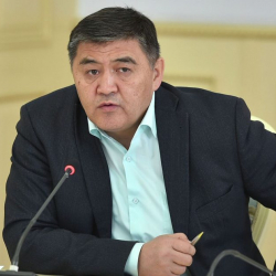 Ташиев: «Манас» айтууну мелдешке айландырып жиберишти