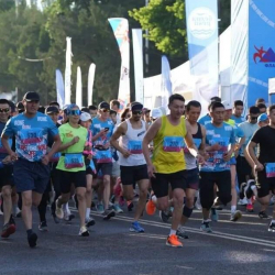 Бишкекте жарым марафон жарышы өттү