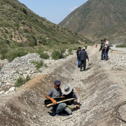 Өлкөдө нөшөрлөп жааган жамгырдан улам ирригациялык каналдар миллион сомдук зыянга учурады