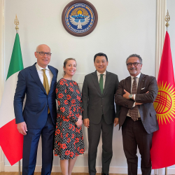 Кыргызстан италиялык кийим өндүрүүчүлөр менен кызматташууга кызыкдар