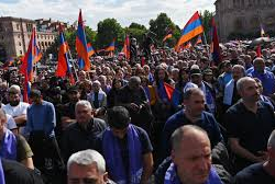 В Ереване проходят протесты с требованием отставки Никола Пашиняна