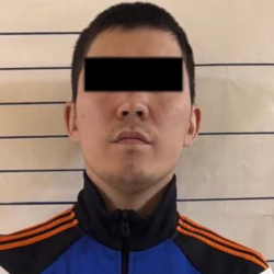 Бишкектин тургунун уурдап кетип, 370 миң сомун тартып алышкан. Шектүү кармалды