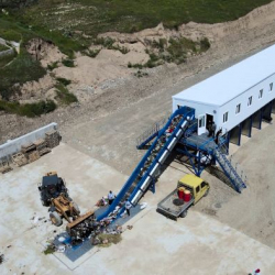 Ош шаарында таштандыларды иргөөчү ишкана иштей баштады