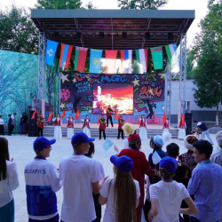 Кыргызстандык окуучулар 