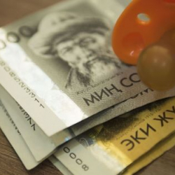 Эмгек министрлиги 5 айда 60 миңден ашуун ымыркайга сүйүнчү төлөдү