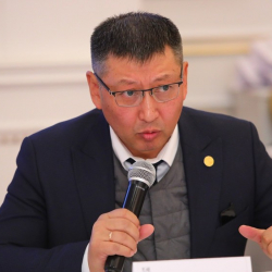 УКМК кармаган Максатбек Сазыкулов камактан бошотулду