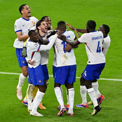 Испания менен Франция жарым финалга чыкты