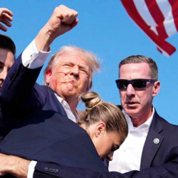 ВИДЕО - Бети канжалап... Трампка кол салуу болду