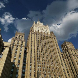 Өздөрү чечишип алсын. Россия ТИМи Байдендин шайлоодон четтеши боюнча үн катты