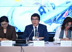 Эдиль Байсалов: Мы видим реальный рост уровня жизни населения