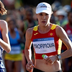 Сыйлык тапшыруу аземинде Сардана Трофимованын аты эмне үчүн аталбай калганы белгилүү болду