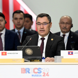 Президент Садыр Жапаров выступил на заседании XVI саммита БРИКС
